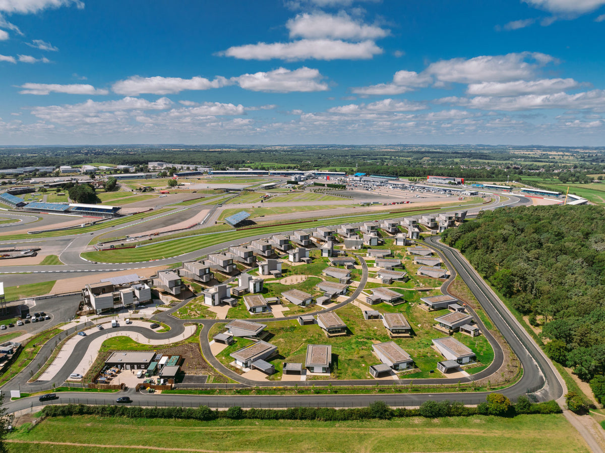Silverstone – Escapade